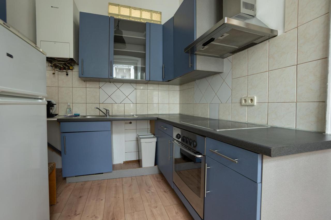 Lovely 1-Bedroom Apartment Next To Praterstern Виена Екстериор снимка